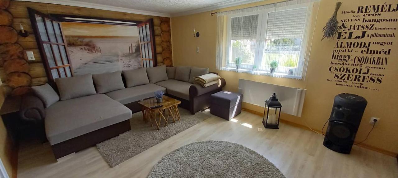 Levendula Vendeghaz Villa Hajdúnánás Dış mekan fotoğraf