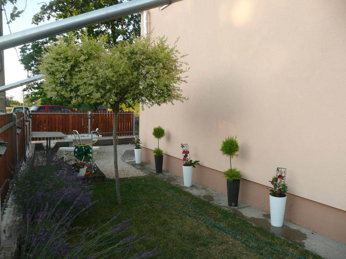 Levendula Vendeghaz Villa Hajdúnánás Dış mekan fotoğraf